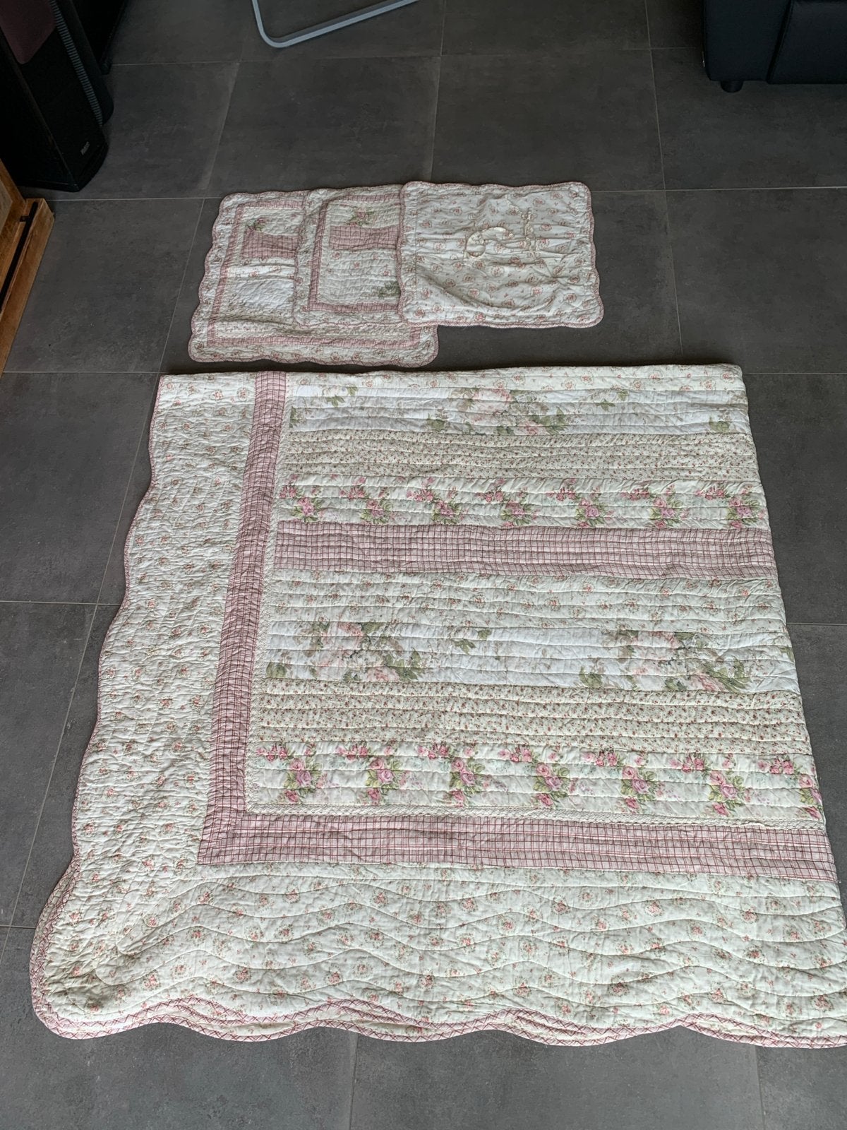 Clayre & Eef sprei met rozenpatroon en kussenslopen, Meerkleurig, Katoen, Ophalen of Verzenden, Zo goed als nieuw