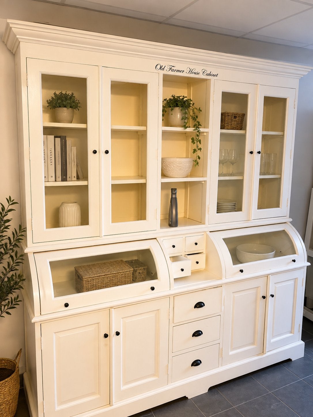 Landelijke vitrinekast 'Old Farmer House Cabinet' - Crème, Ophalen, Gebruikt, 200 cm of meer, Met lade(s)