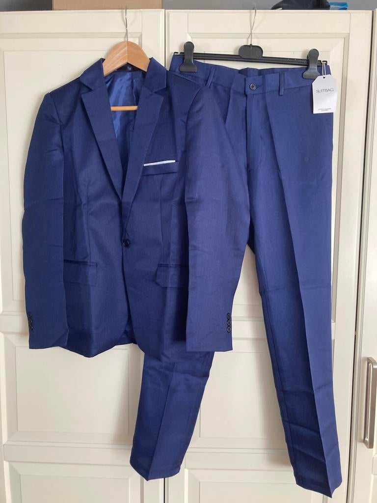 Blauw heren kostuum, Kleding | Heren, Kostuums en Colberts, Ophalen of Verzenden, Nieuw, Maat 46 (S) of kleiner, Blauw