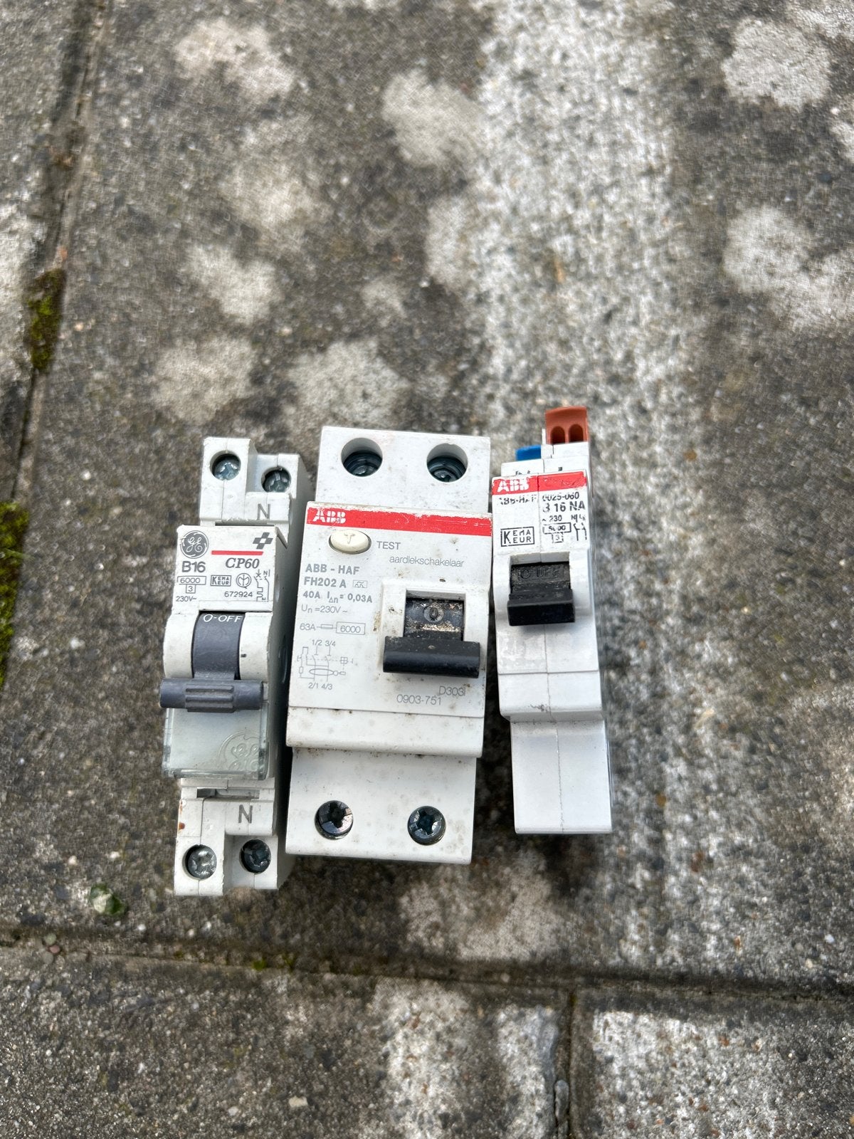 Aardlekschakelaars en installatieautomaat, Ophalen of Verzenden, Gebruikt, ABB, Aardlekschakelaar