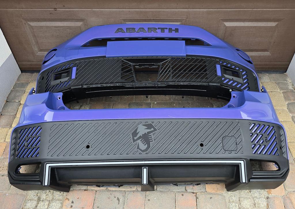 Voorbumper Achterbumper FIAT 600 600E ABARTH SPORT 24-, Gebruikt, -, Ophalen of Verzenden, Bumper