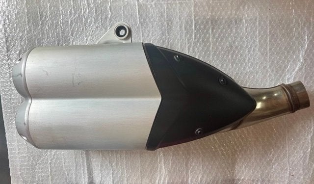 Ducati Monster 1100 EVO Uitlaat, Ophalen, Gebruikt