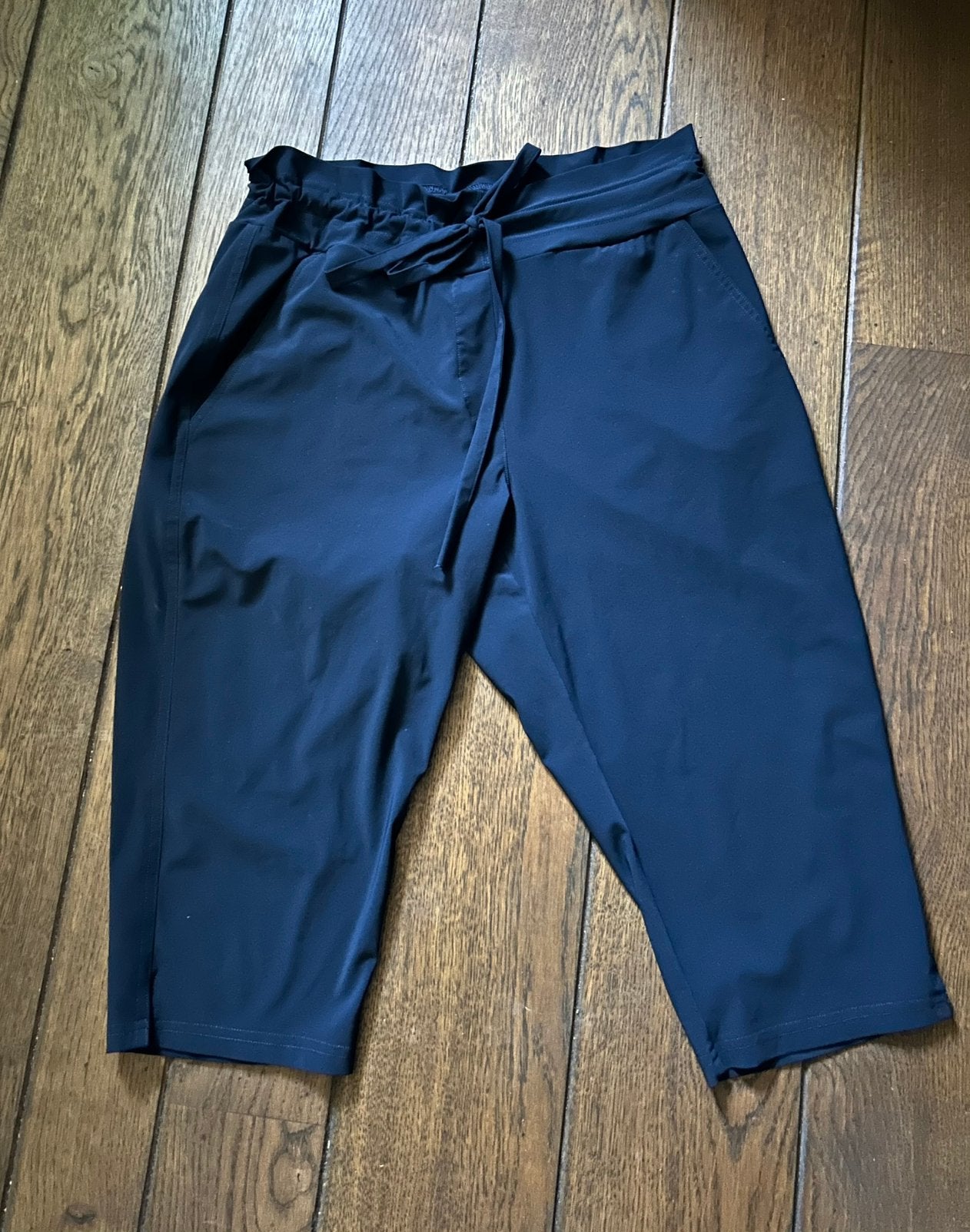 Dark Blue Studio Anneloes Upstairs Capri, bermuda, in maat S, Kleding | Dames, Broeken en Pantalons, Kort, Zo goed als nieuw, Maat 36 (S)