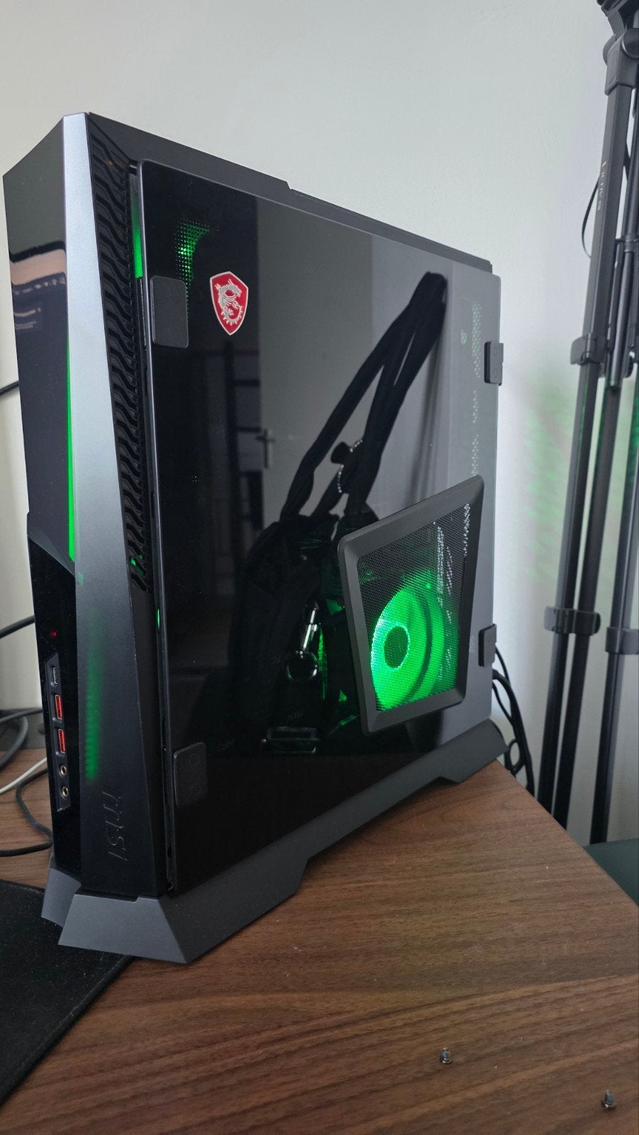 MSI MPG Trident AS AI 2NVP7-101EU - RTX 5070 - 2 maanden oud, MSI, 32 GB, Virtual Reality, Ophalen of Verzenden