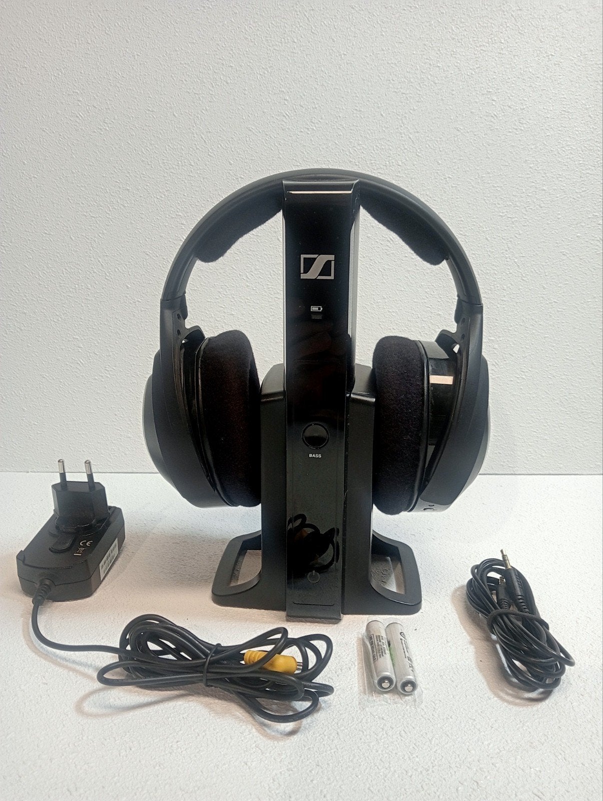 Sennheiser RS 165 draadloze koptelefoon + laadstation, Ophalen of Verzenden, Sennheiser, Draadloos