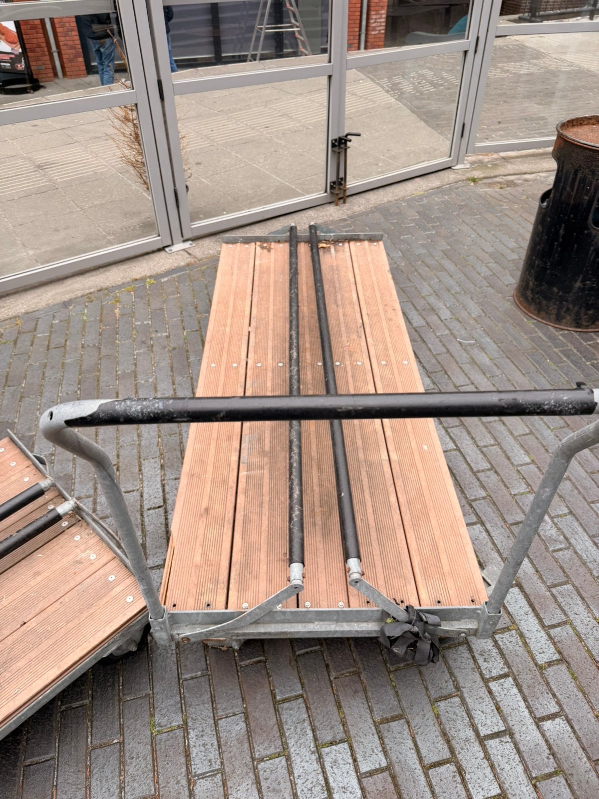 Terras transport kar, Ophalen