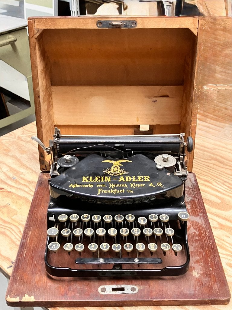 Klein-Adler 1 schrijfmachine 1922 met houten reiskoffer, Verzenden, Gebruikt