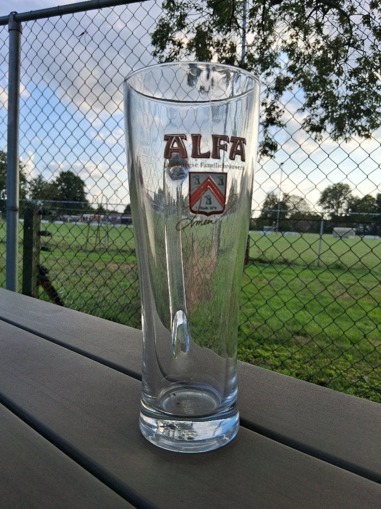 Stevige Alfa bierpul 0,5 liter, Ophalen of Verzenden, Zo goed als nieuw, Pul(len), Overige merken