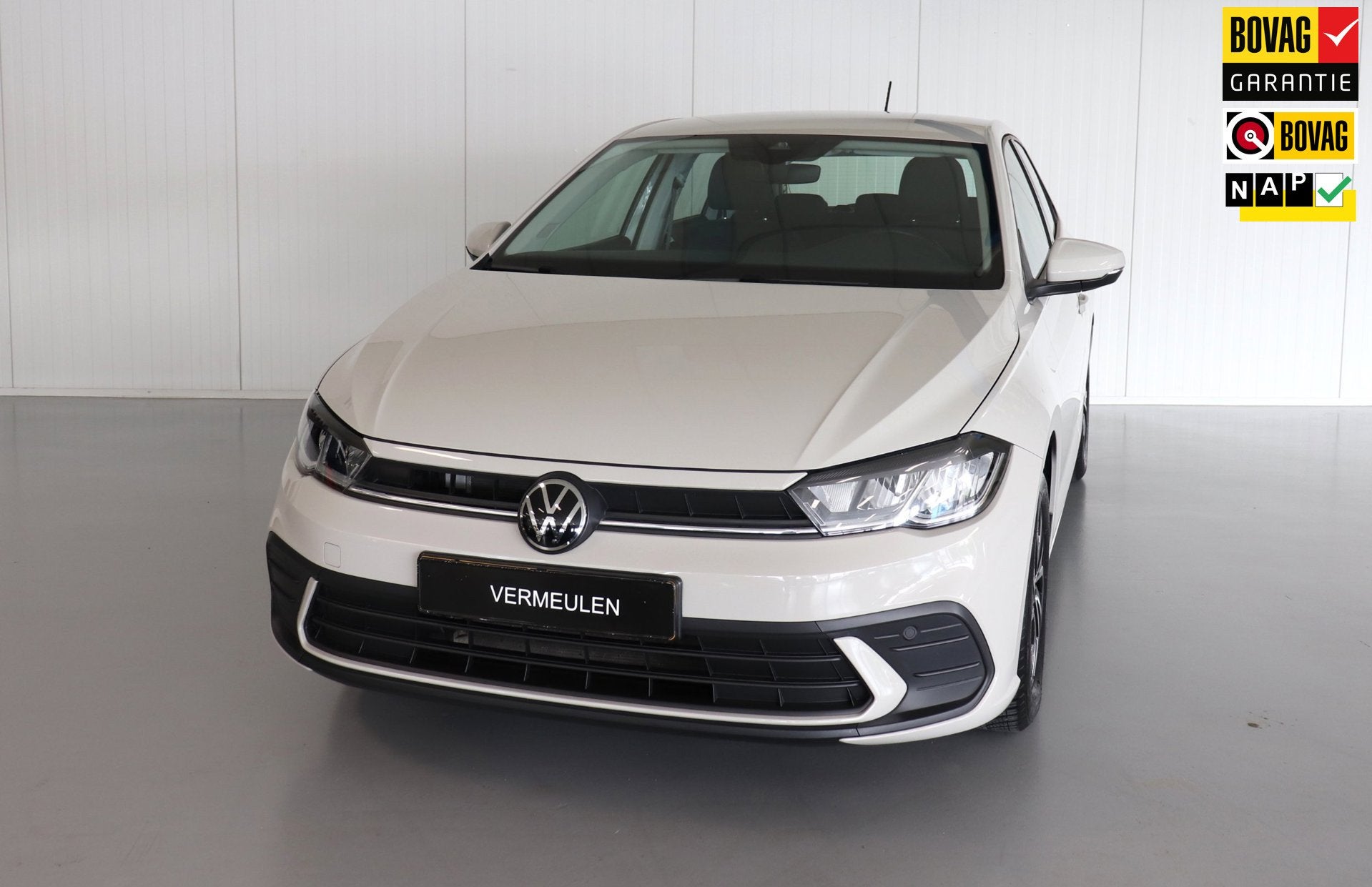 Volkswagen Polo life |2022 |39.731 km | Rijklaar € 17.950,, Voorwielaandrijving, Dealer onderhouden, Stof, Gebruikt