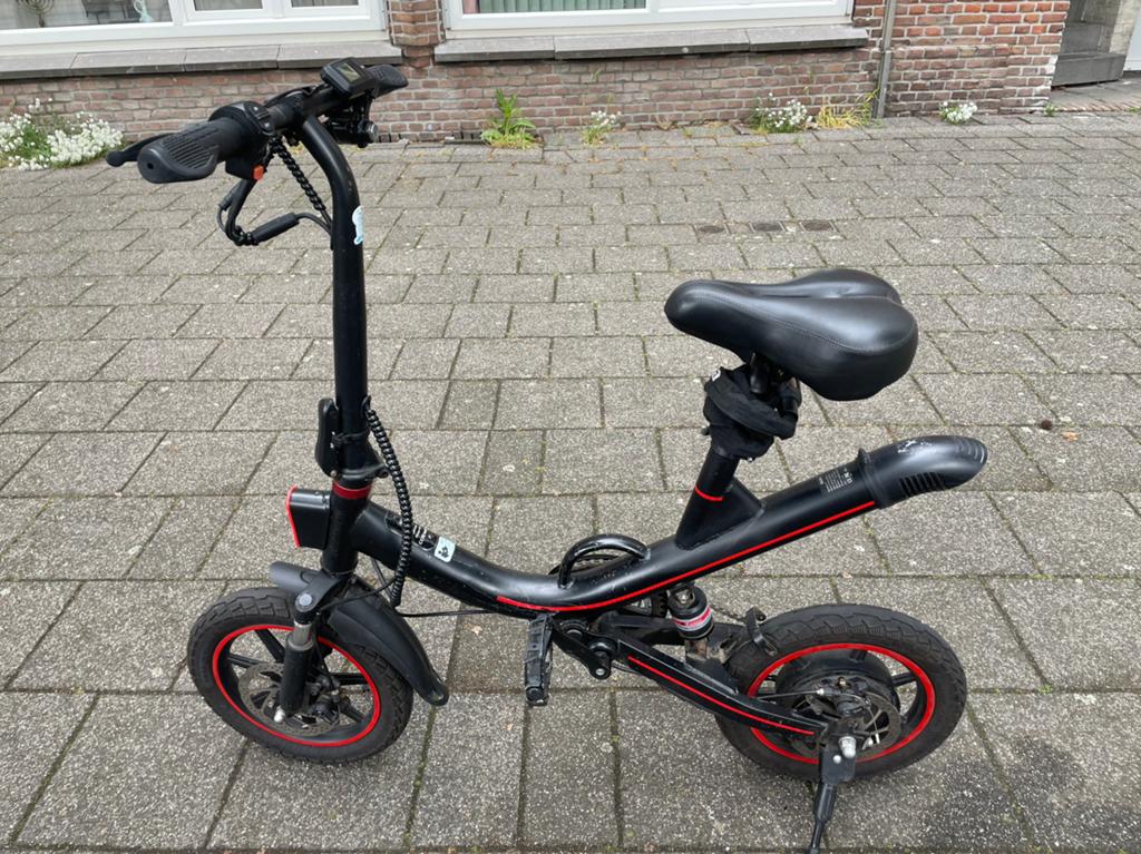 Compacte elektrische mini e-bike met vering en slot +oplader, Gebruikt, Minder dan 47 cm, 30 tot 50 km per accu, Ophalen