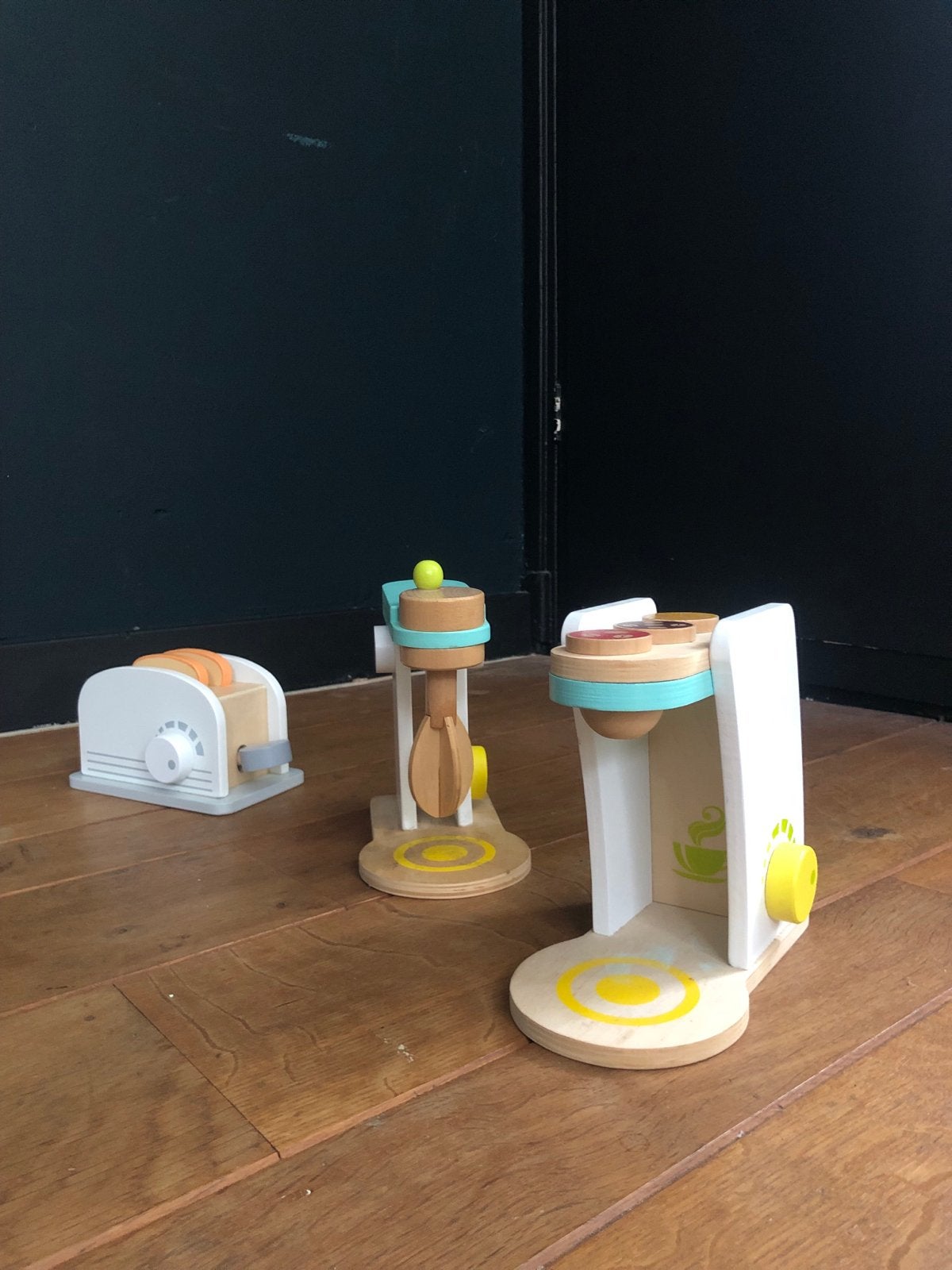 Houten speelgoed keuken set: broodrooster, mixer, koffiezeta, Ophalen of Verzenden, Zo goed als nieuw, Knutselen
