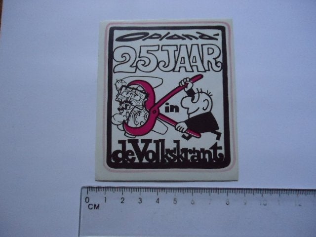 sticker oud OPLAND pop art Volkkrant politie protest strip, Verzenden, Zo goed als nieuw, Bedrijf of Vereniging