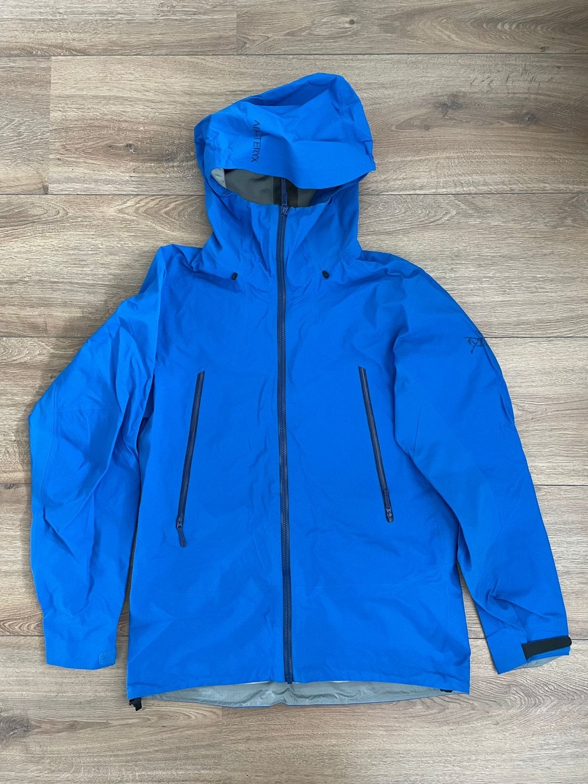 Arc'teryx Gore Hardshell Jas Medium - Als Nieuw, Ophalen, Zo goed als nieuw, Maat 48/50 (M), Blauw