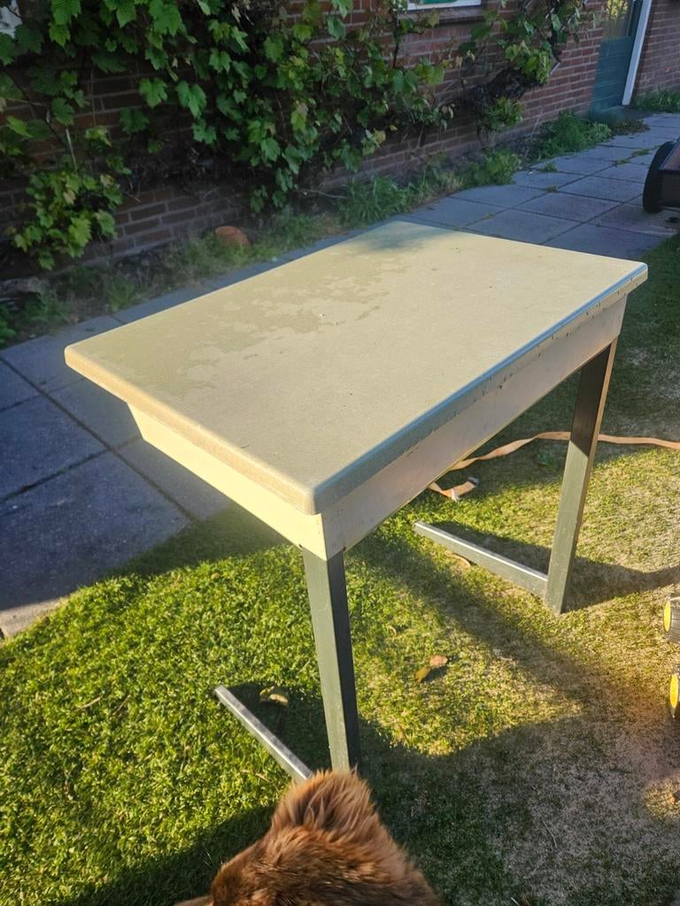 Oud bureau vanuit school, Tuin en Terras, Tuintafels, Ophalen of Verzenden, Gebruikt, Rechthoekig, Hout