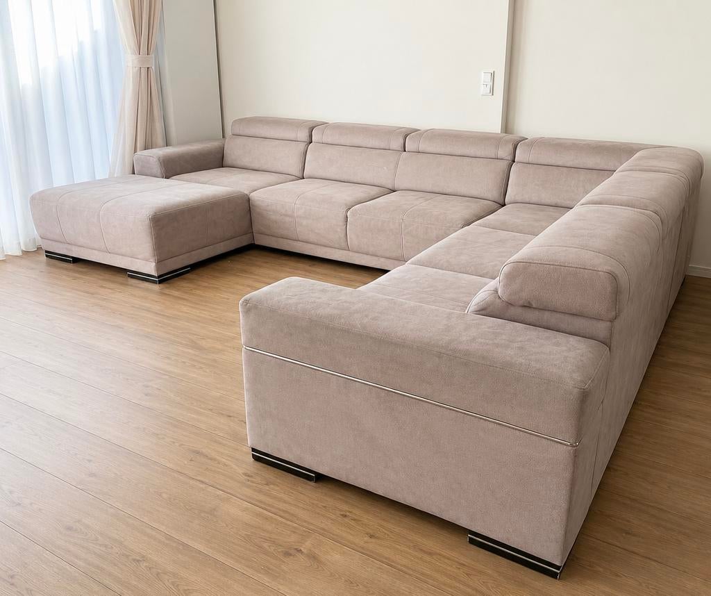 Offer & Beautiful Large Corner Sofa (L-shape) Good Condition, Ophalen, Zo goed als nieuw