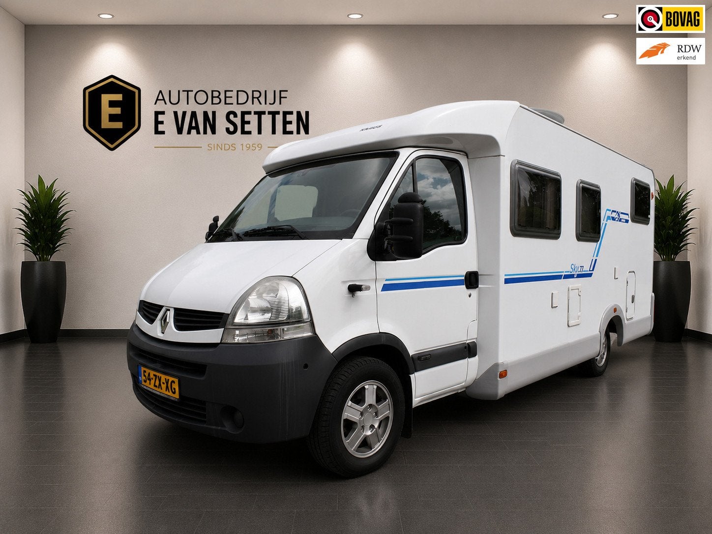Renault/Knaus R15 15D87DYMR Dealer onderhouden, Caravans en Kamperen, Elektrische ramen, Airconditioning, Bedrijf, ABS