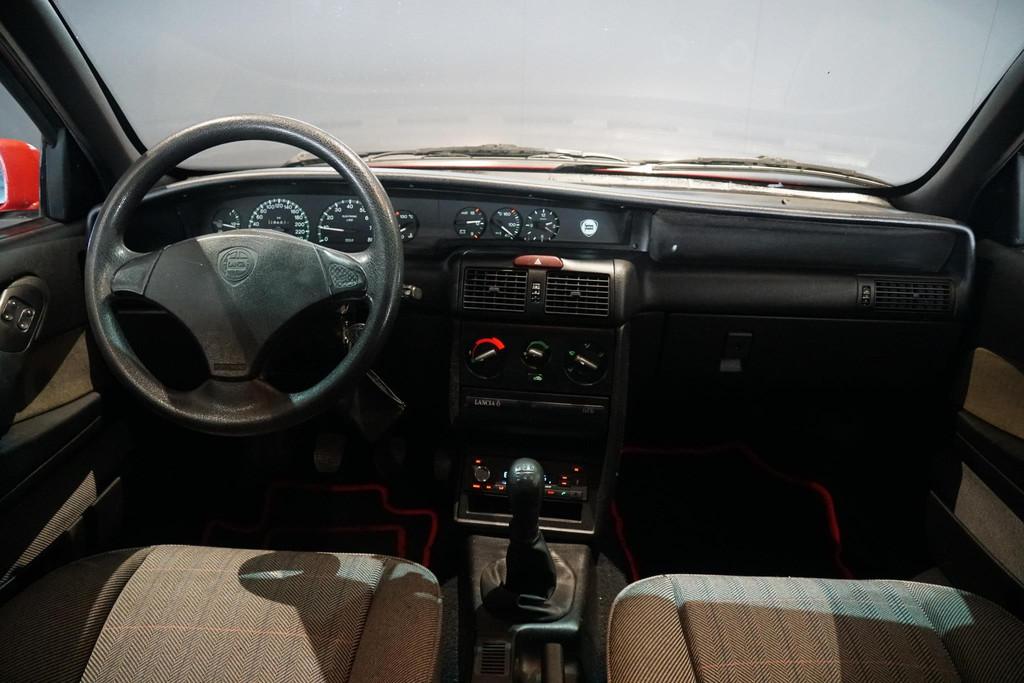 Lancia Delta HPE 2.0-16V 139 PK 3-DEURS ORIGINEEL NEDERLANDS, Voorwielaandrijving, Elektrische ramen, Stof, 4 cilinders