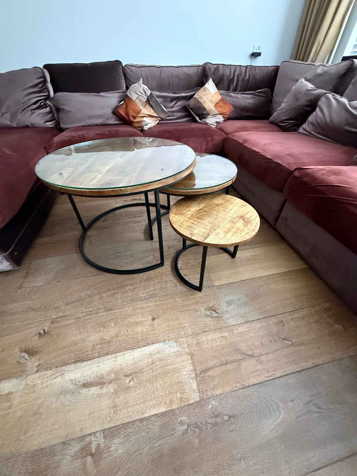 Set van 3 ronde salontafels met glasplaat en mangohout, Huis en Inrichting, Ophalen, 50 – 75, Rond, 50 tot 100 cm