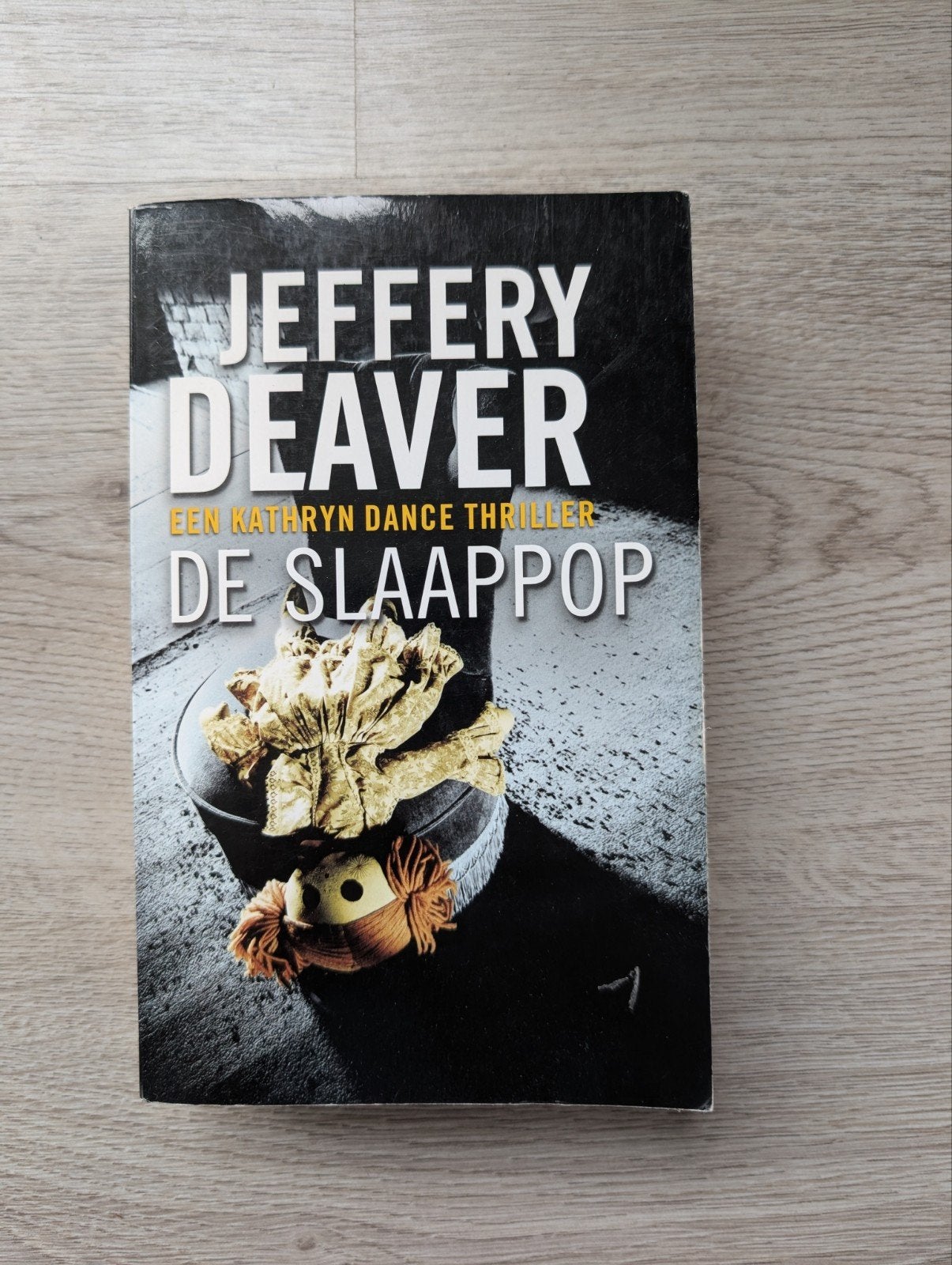 Jeffery Deaver - De Slaappop (Kathryn Dance thriller), Ophalen of Verzenden, Gelezen, Jeffery Deaver, Europa overig