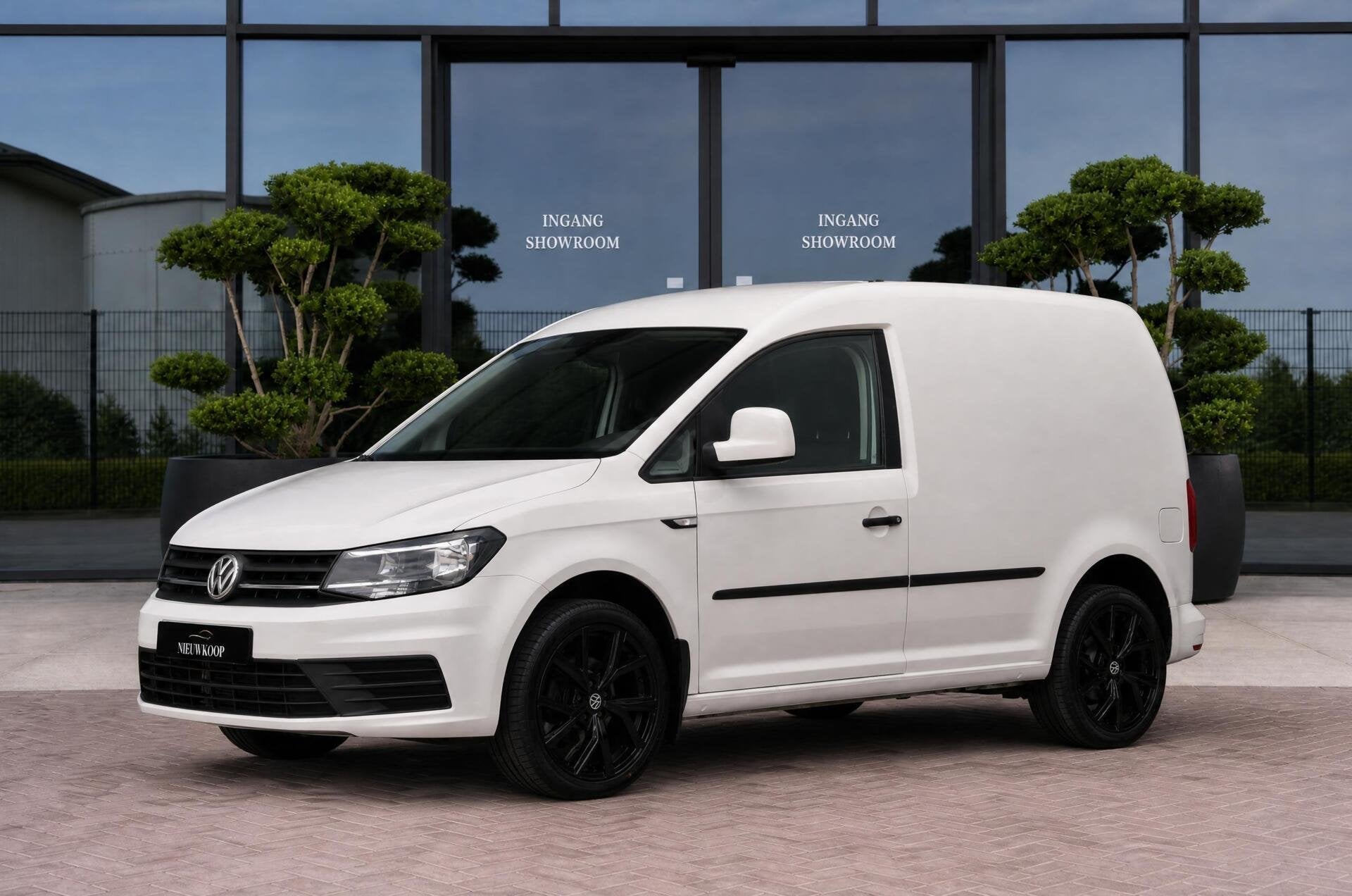 Volkswagen Caddy 1.2 TSI L1H1 BMT CRUISE | LEDER | PDC, Auto's, Voorwielaandrijving, Dealer onderhouden, Gebruikt, Zwart