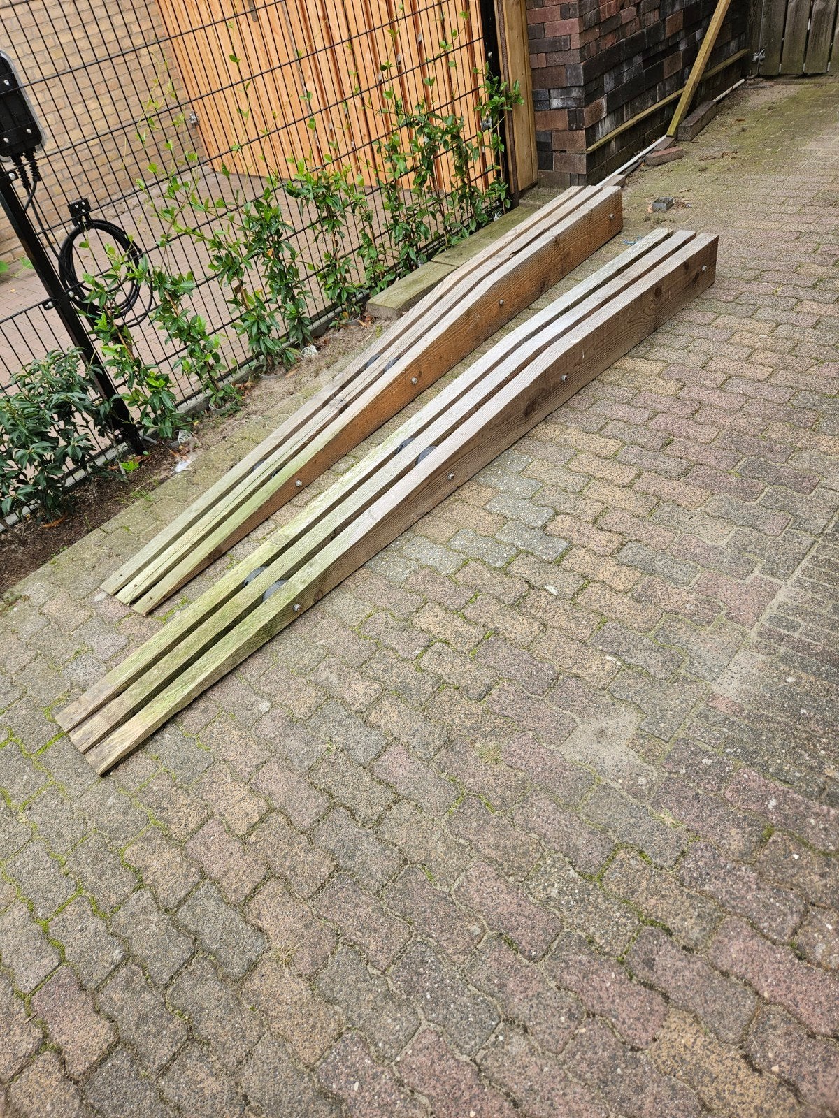 Douglas houten oprijblokken / brandhout, Ophalen