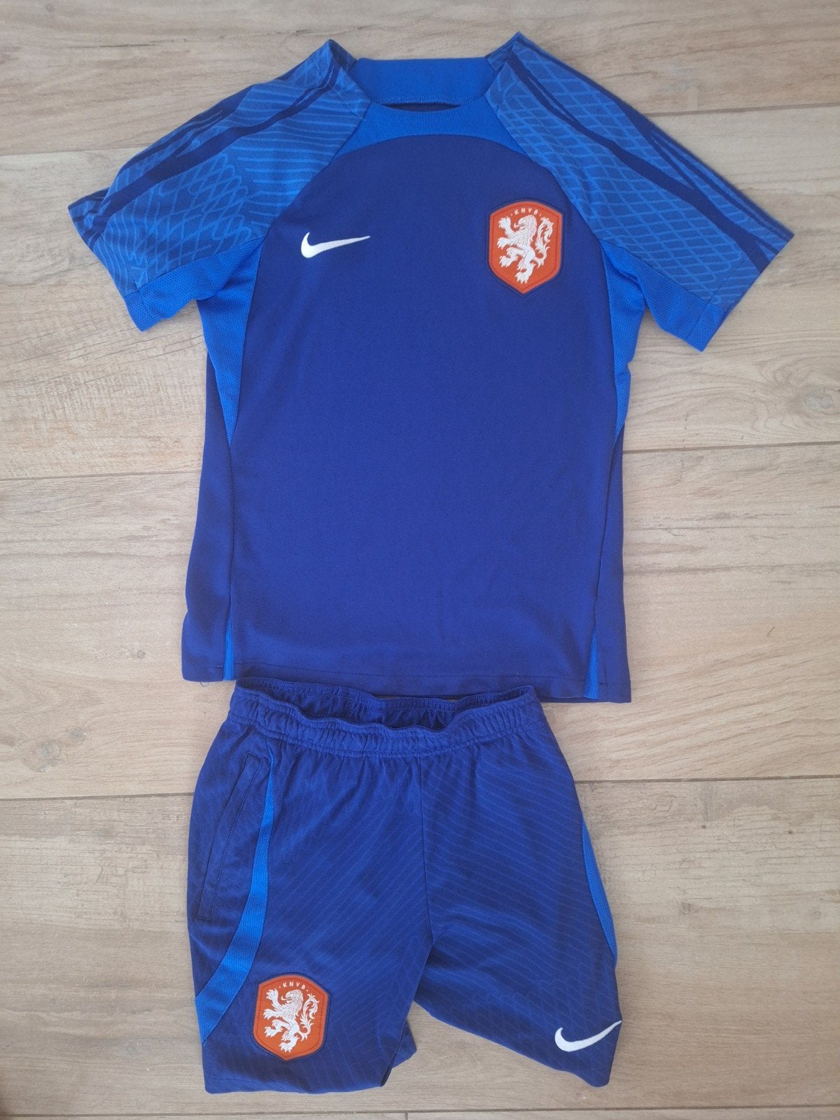 Nike Oranje tenue Nederland  (147-158 cm), Ophalen of Verzenden, Zo goed als nieuw, Nike, Jongen of Meisje