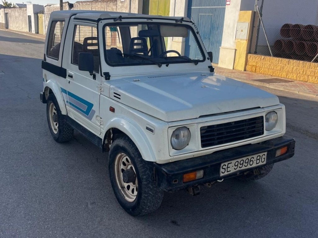 Suzuki Samurai