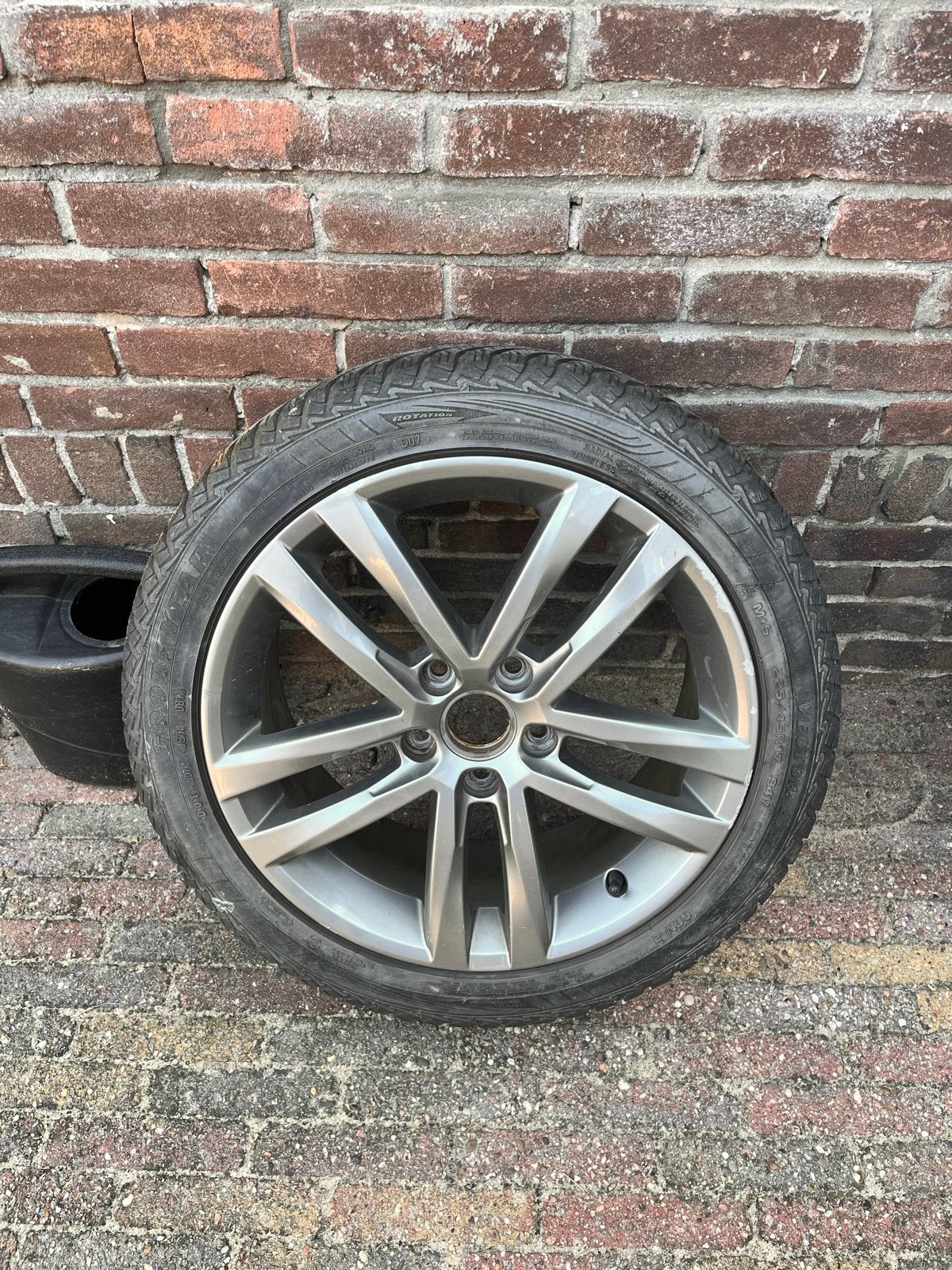 17inch (reserve) velg 5x112 met all seasen band - Gebruikt, Ophalen