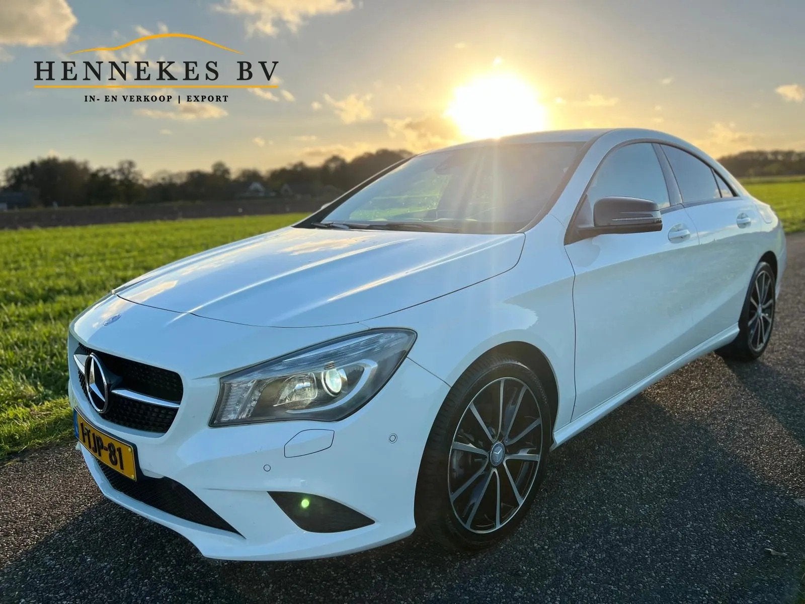 Mercedes-Benz CLA-klasse 180 Ambition XENON / AUTOMAAT, Auto's, Stof, Gebruikt, 4 cilinders, 715 kg