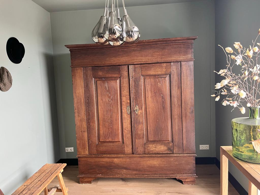 Antieke houten kast - Demontabel met roede en planken, Ophalen
