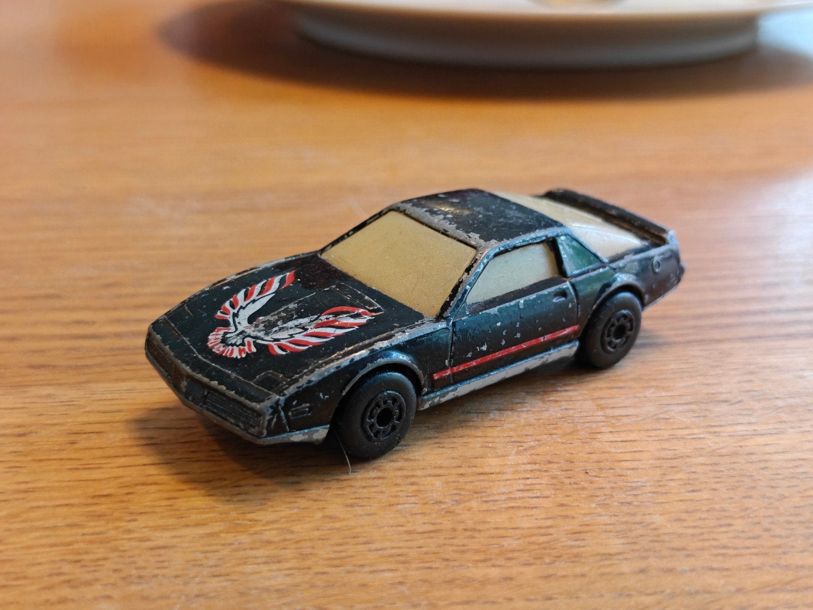 Matchbox Pontiac Firebird SE ZWART, Hobby en Vrije tijd, Modelauto's | Overige schalen, Ophalen of Verzenden, Nieuw