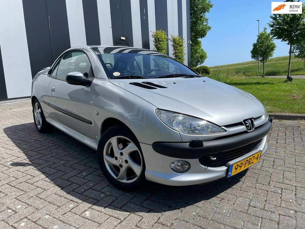 Peugeot 206 CC 1.6-16V Roland Garros Airco-Leder-Trekhaak, Auto's, Voorwielaandrijving, Gebruikt, 4 cilinders, Cabriolet