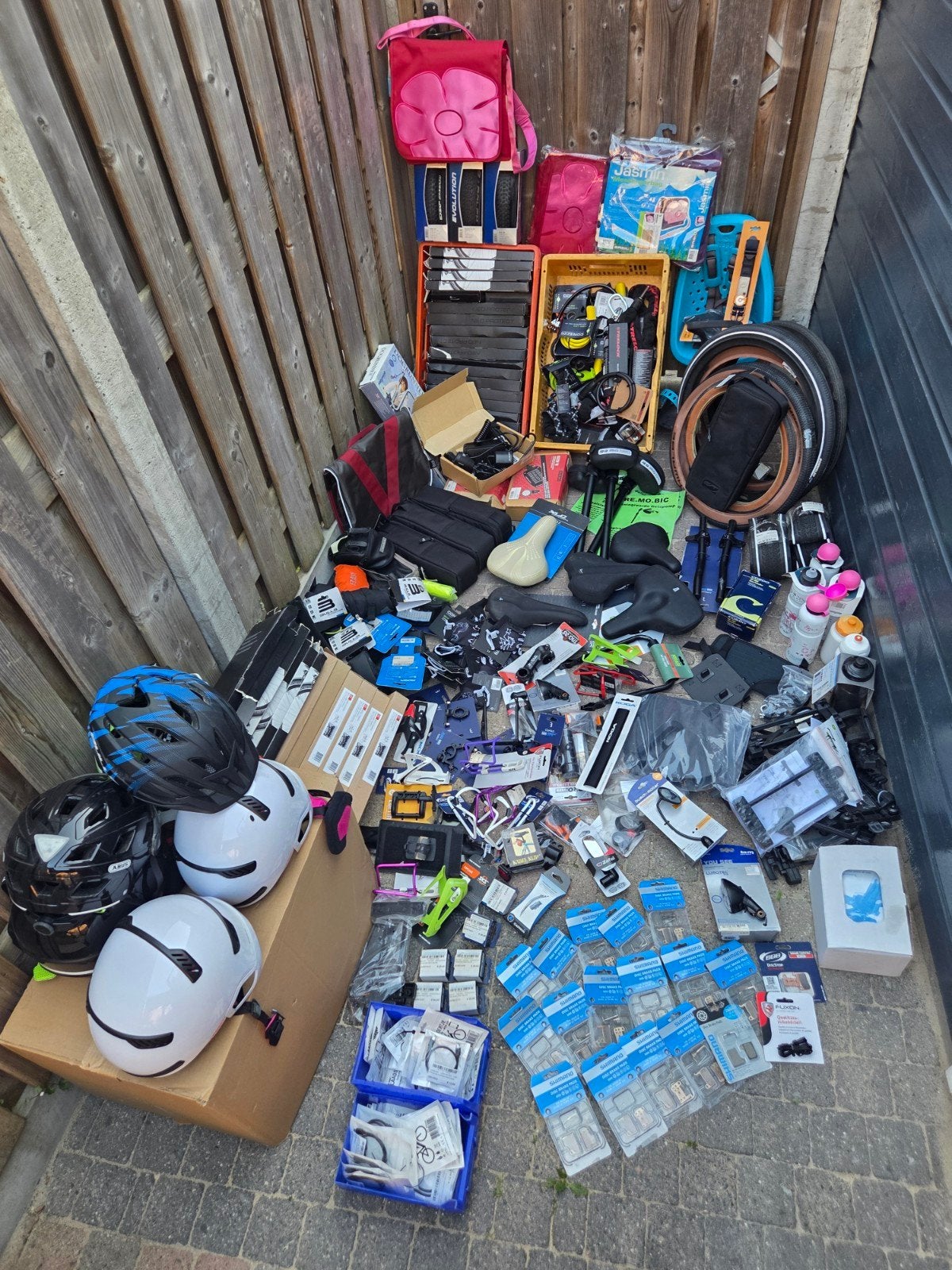 Partijtje 225 Items NIEUWE !! Fietsonderdelen....KOOPJE, Ophalen, Nieuw