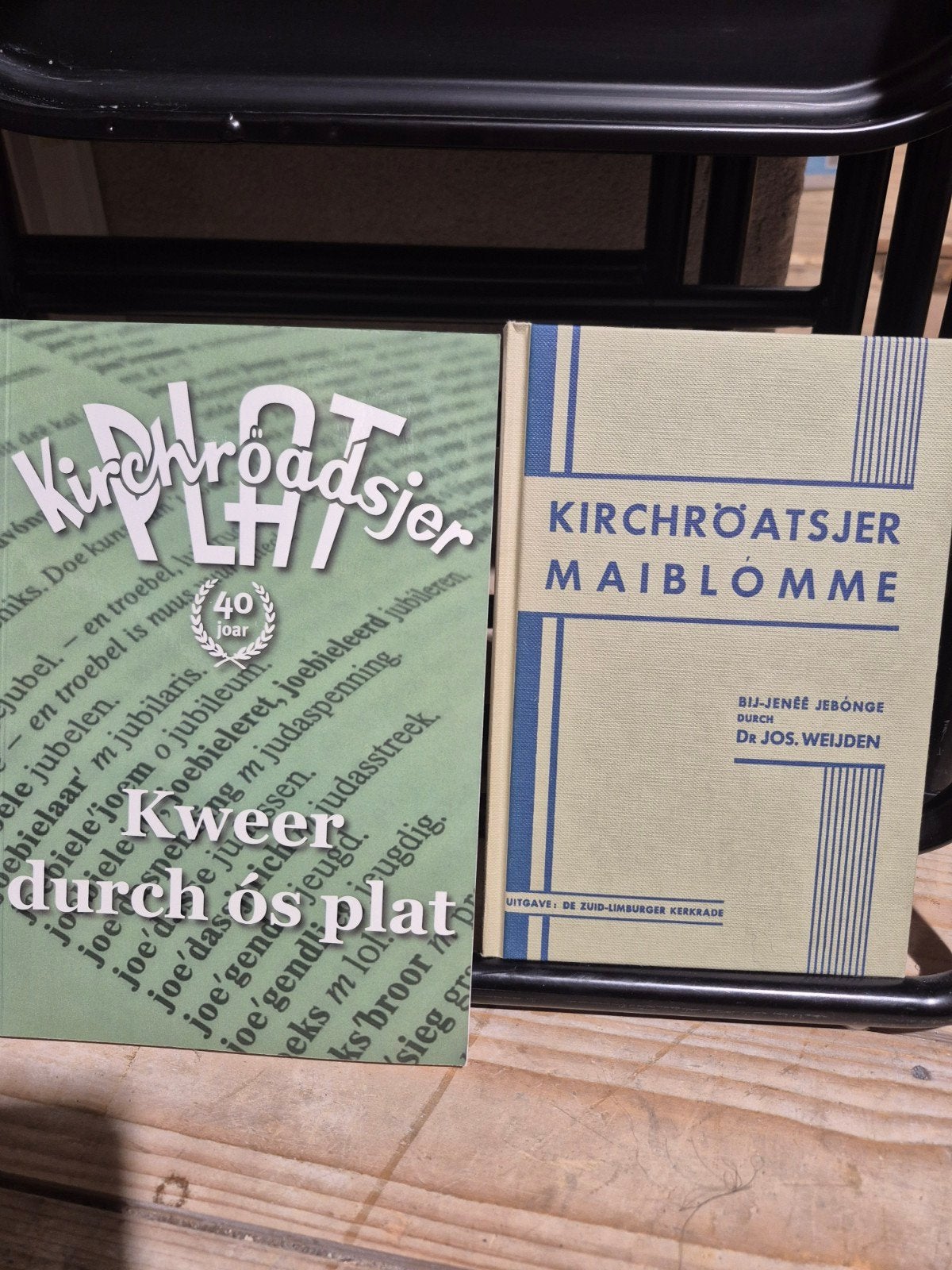 Kirchroätsjer Maiblömme & Kweer durch ós plat - Limburgs, Ophalen of Verzenden, Zo goed als nieuw, Jenée Jebonge, Dr. Jos. Weijden