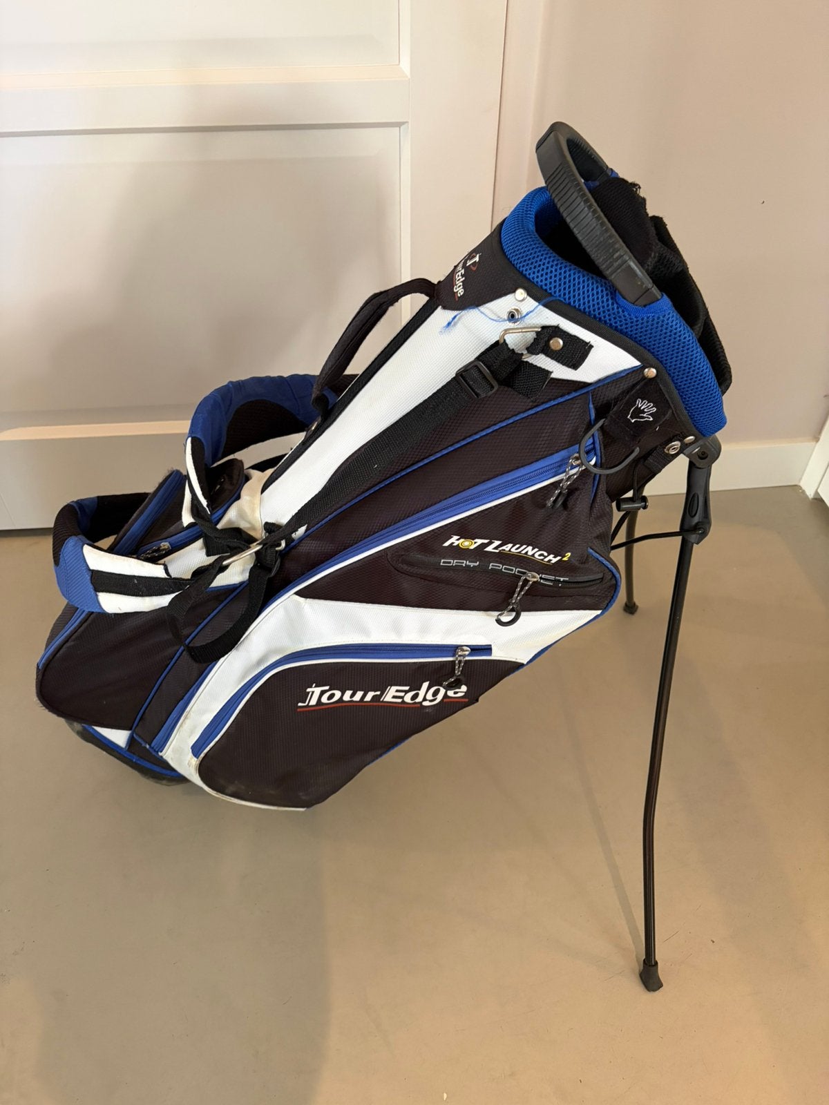 Tour Edge Hot Launch 2 golftas / standbag, Sport en Fitness, Golf, Ophalen, Zo goed als nieuw, Tas