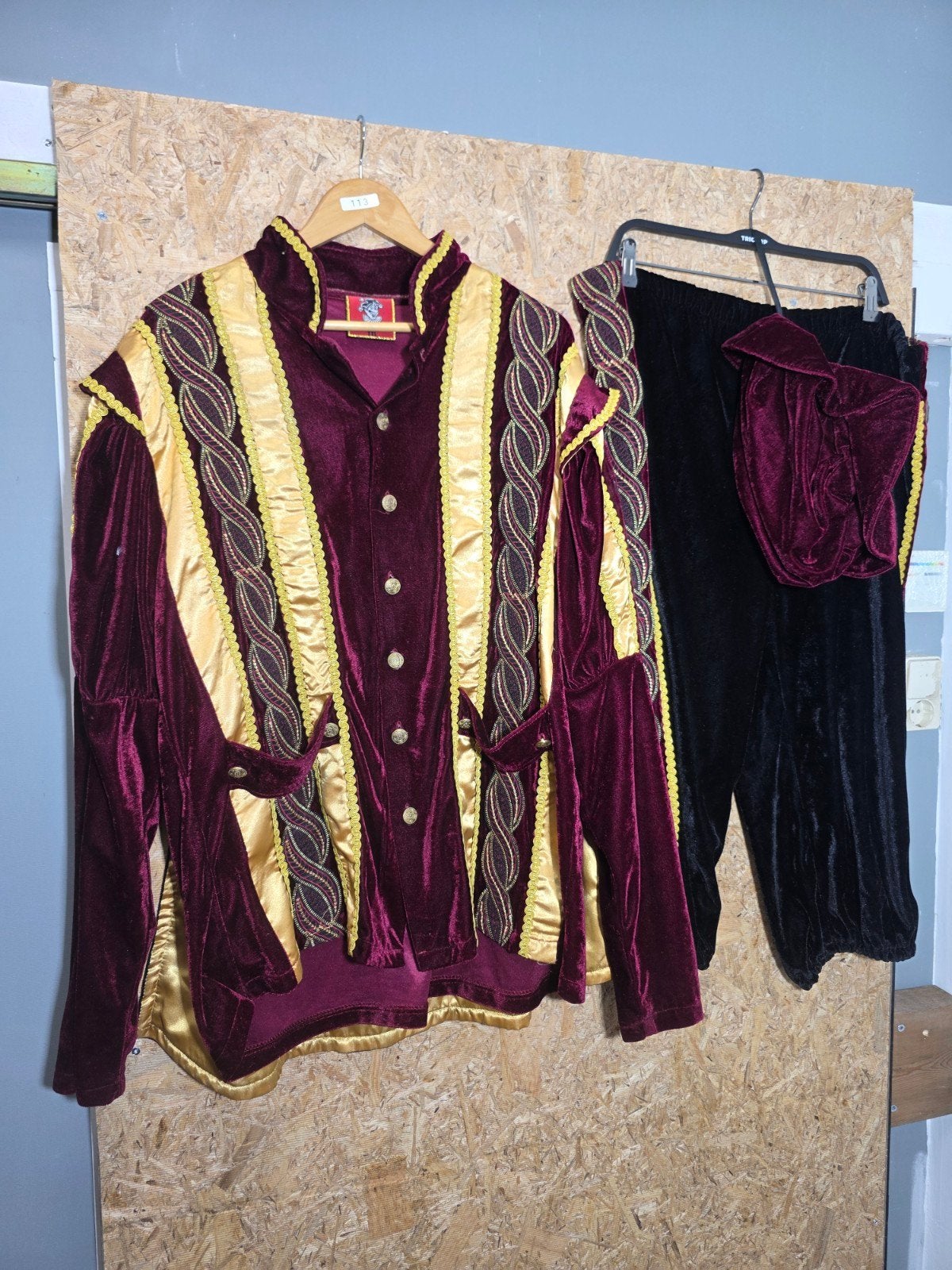 Mooi Pietenpak te koop!, Ophalen of Verzenden