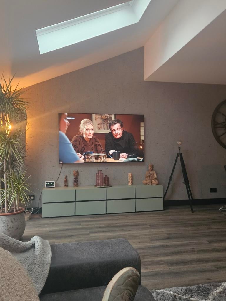 LG C4 77 INCH. NIET VRAGEN WAT IS MINIMALE PRIJS., OLED, Ophalen of Verzenden, Zo goed als nieuw, 100 Hz
