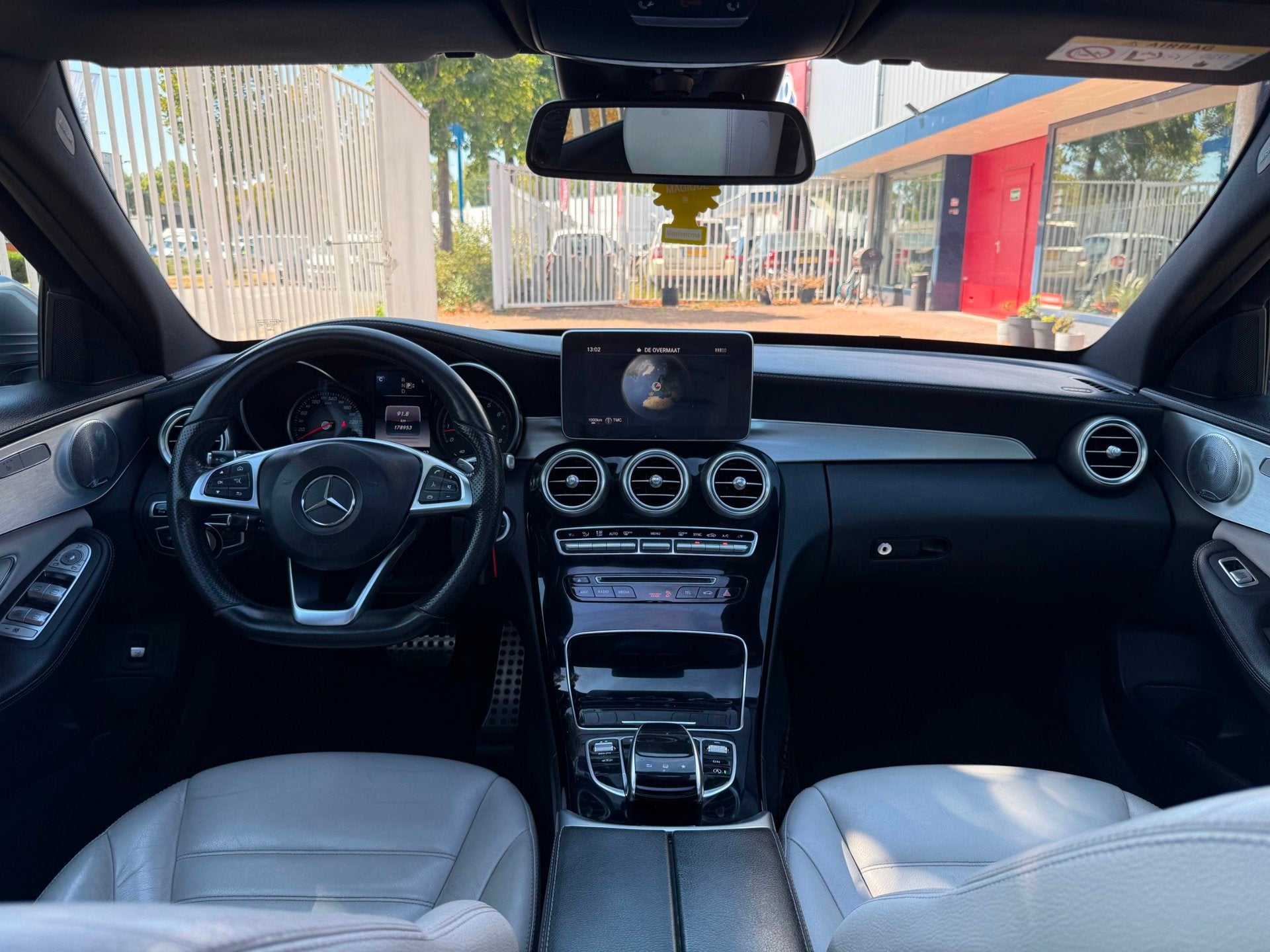 Mercedes-Benz C-klasse 200 AMG | Pano | Burmester | Camera, Auto's, Automaat, Euro 6, 4 cilinders, Automatische klimaatregeling