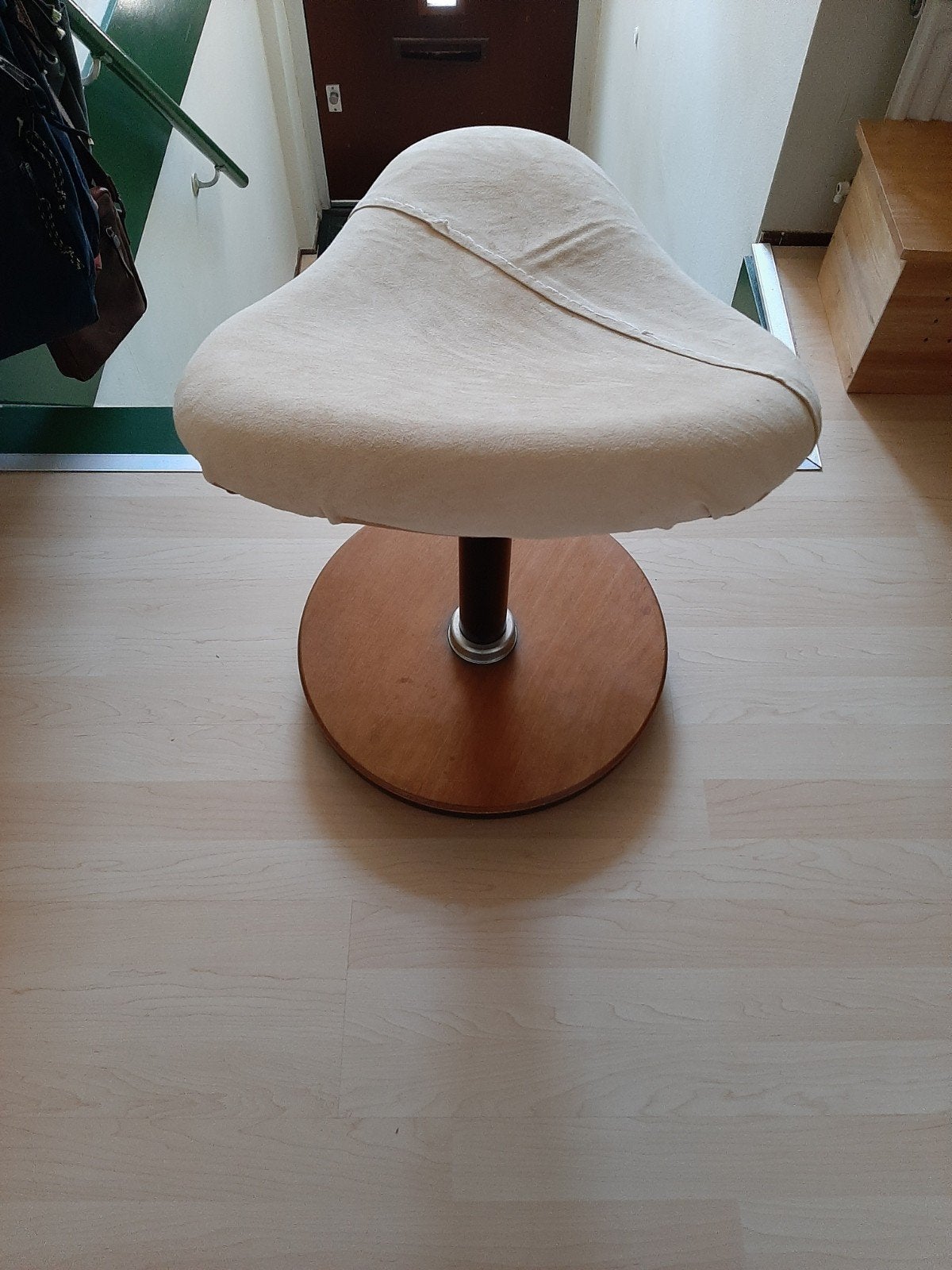 STOKKE ergonomische/balans zadelkruk, Ophalen, Gebruikt, 125 cm of meer, Rechthoekig