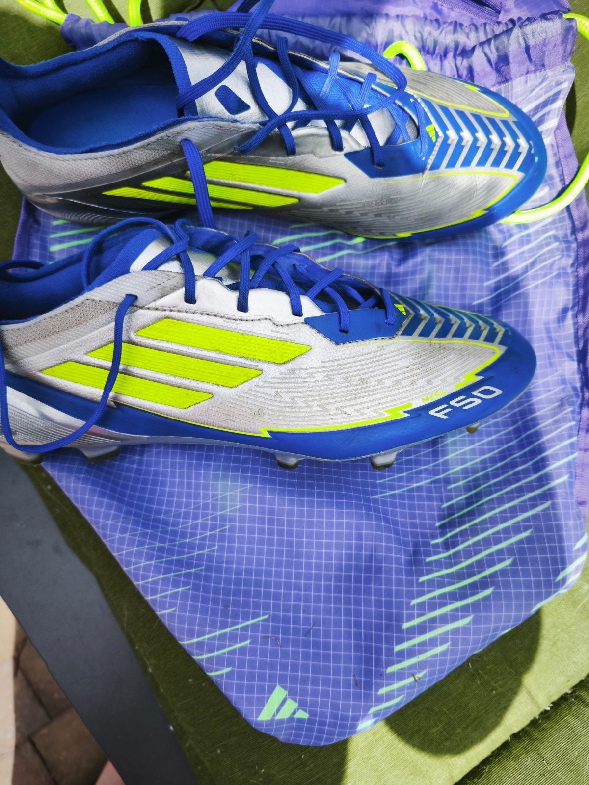 Adidas voetbalschoenen 43 1/3, Gebruikt, Maat XS of kleiner, Schoenen, Ophalen of Verzenden