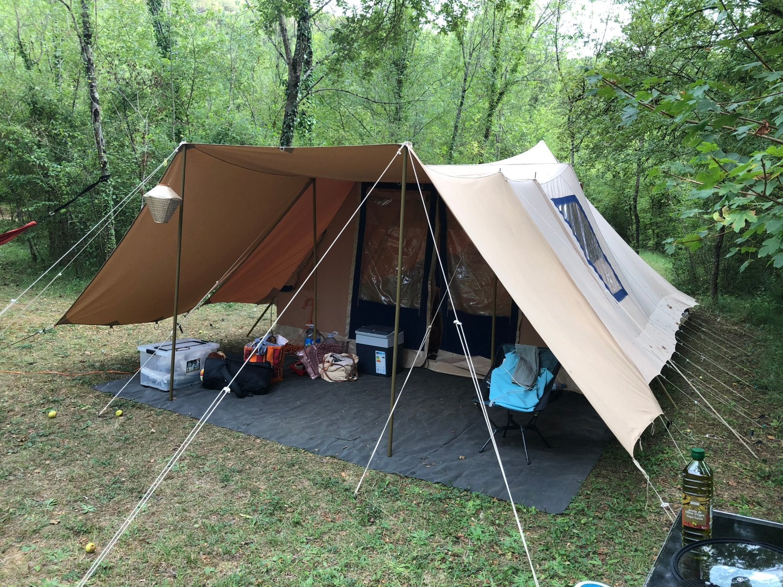 Knobbelzwaan Vrijbuiter piramidetent/ stormtent, Caravans en Kamperen, Ophalen, Gebruikt, Tot en met 6