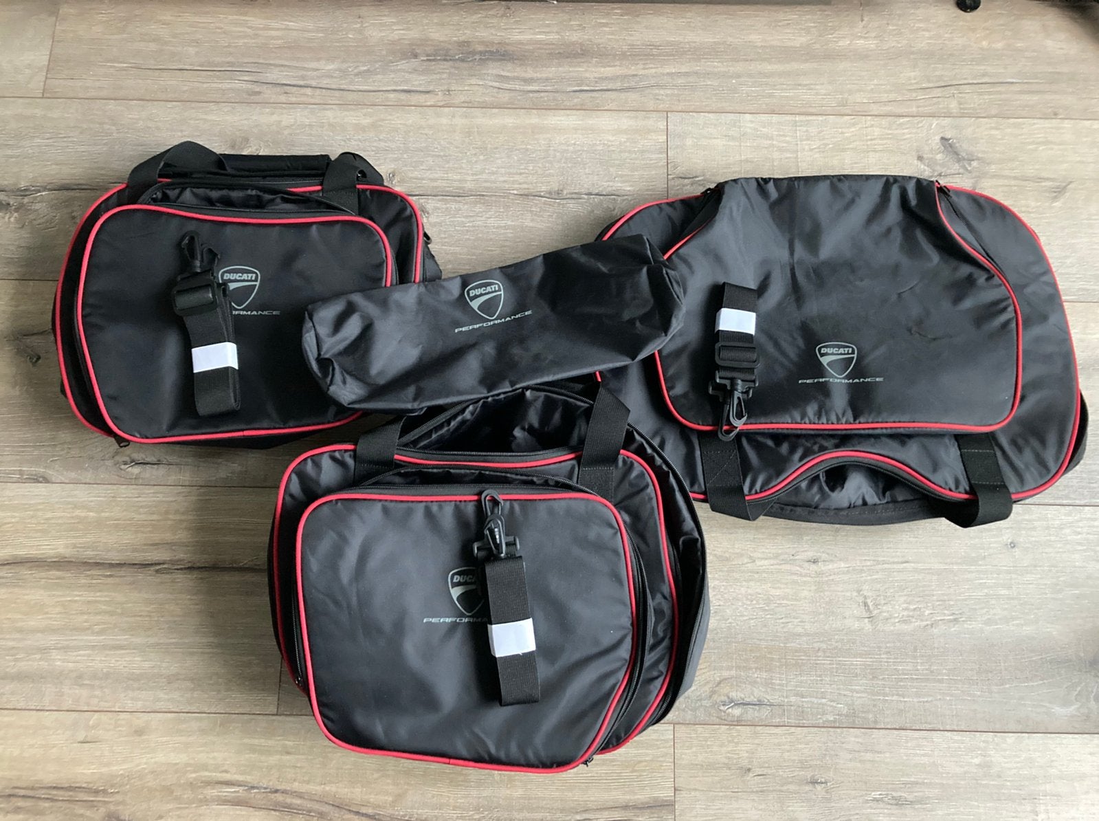 Originele binnentassen voor kofferset Ducati Multistrada V4S, Ophalen of Verzenden, Zo goed als nieuw