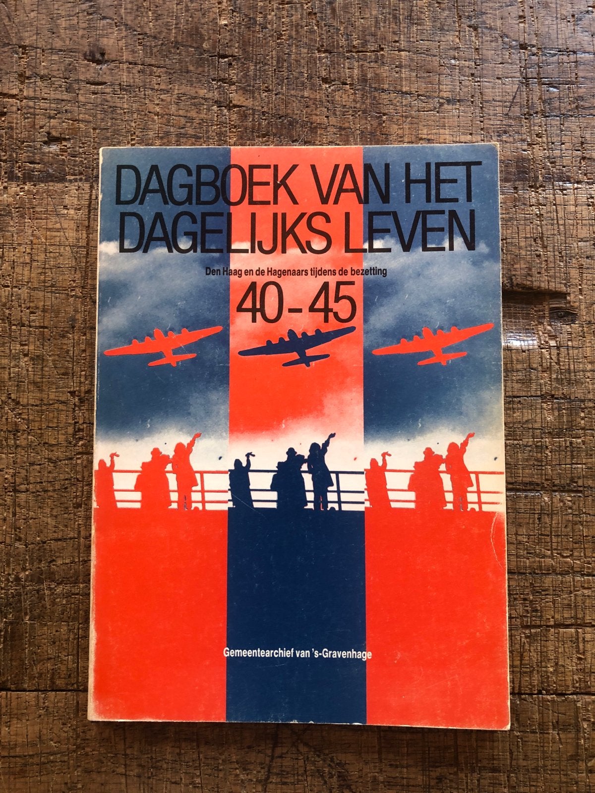 Dagboek van het Dagelijks Leven 40-45 Den Haag, Ophalen of Verzenden, Tweede Wereldoorlog, Gelezen, Algemeen