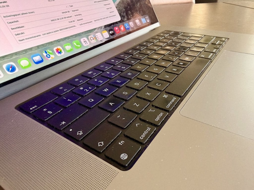 MacBook Pro M1 Pro 16" 16Gb 1Tb, 1 TB of meer, Gebruikt, Qwerty, 16 inch