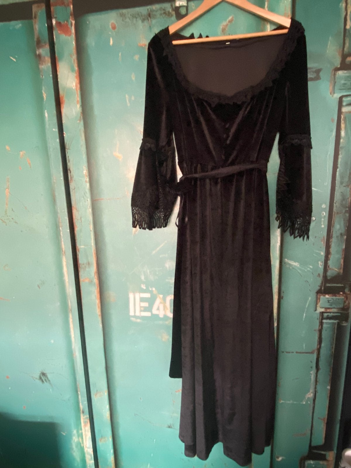 Gothic achtige jurk maat xl/ 42/44 zwart fluweel Nieuw, Kleding | Dames, Gelegenheidskleding, Overige typen, Verzenden, Zwart