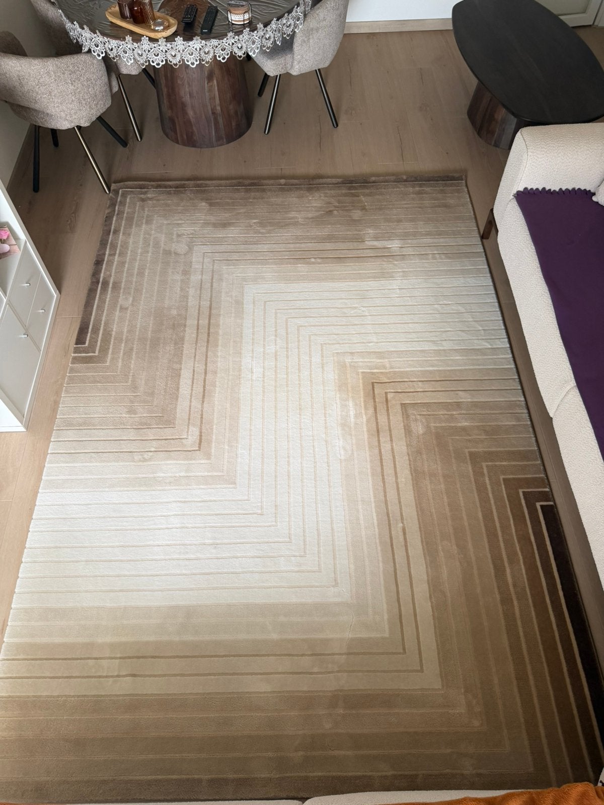 Groot modern vloerkleed 290 x 200 cm, Ophalen, Gebruikt, Beige, 150 tot 200 cm