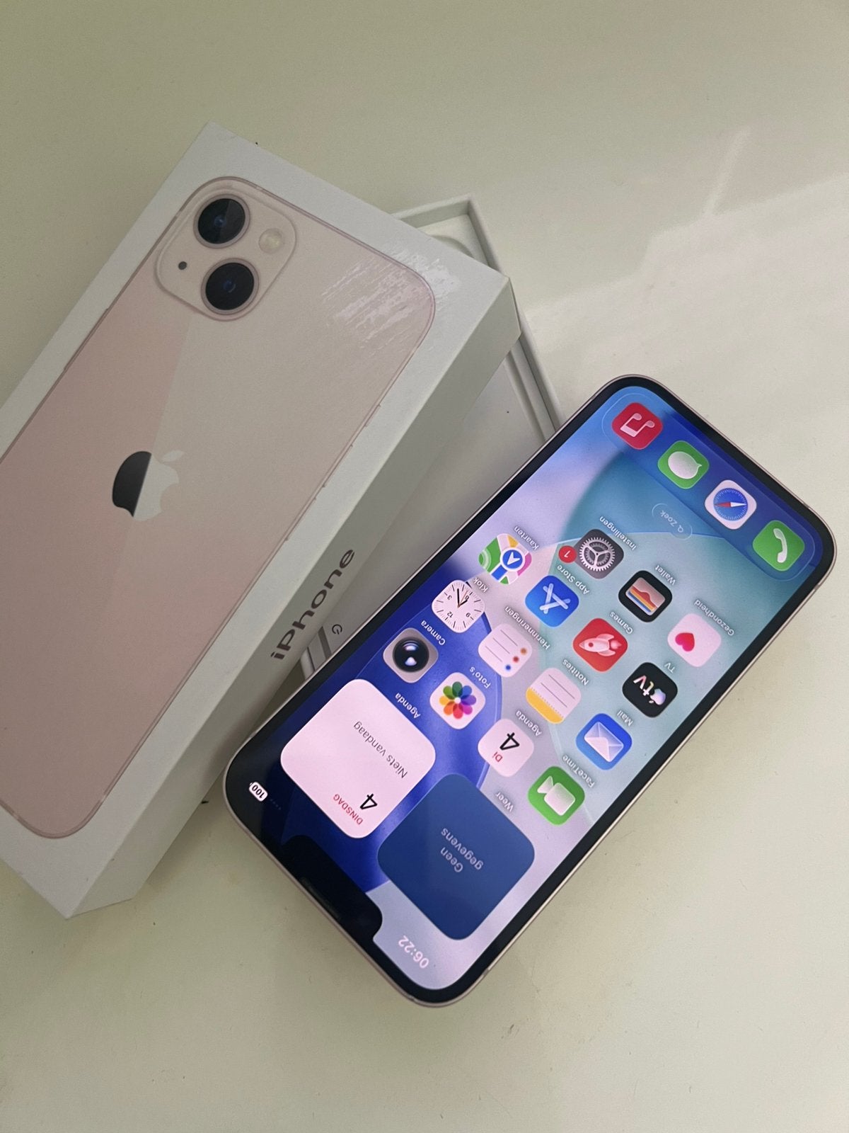 Nette iPhone 13, Ophalen of Verzenden, Zo goed als nieuw, IPhone 13