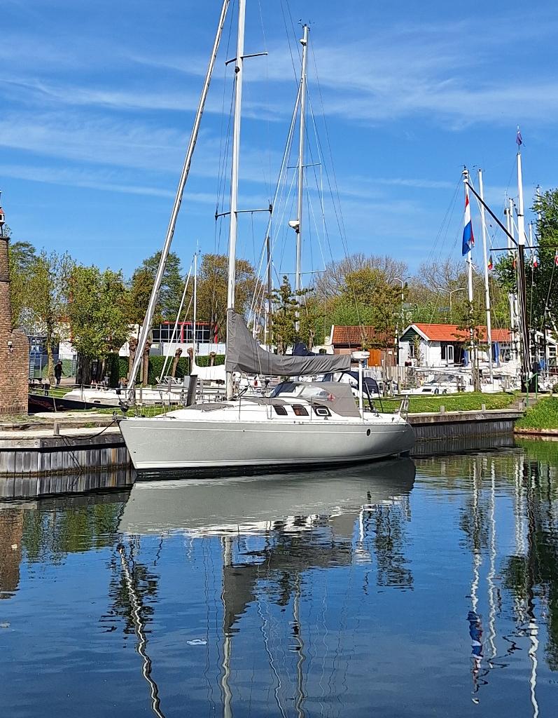 Mooie Beneteau First te koop, Watersport en Boten, Kajuitzeilboten en Zeiljachten, Gebruikt, Tourjacht of cruiser, Beneteau, Diesel