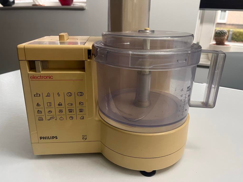 Philips Foodprocessor Electronic met diverse opzetstukken, 2 tot 3 liter, Ophalen, Gebruikt, 3 snelheden of meer