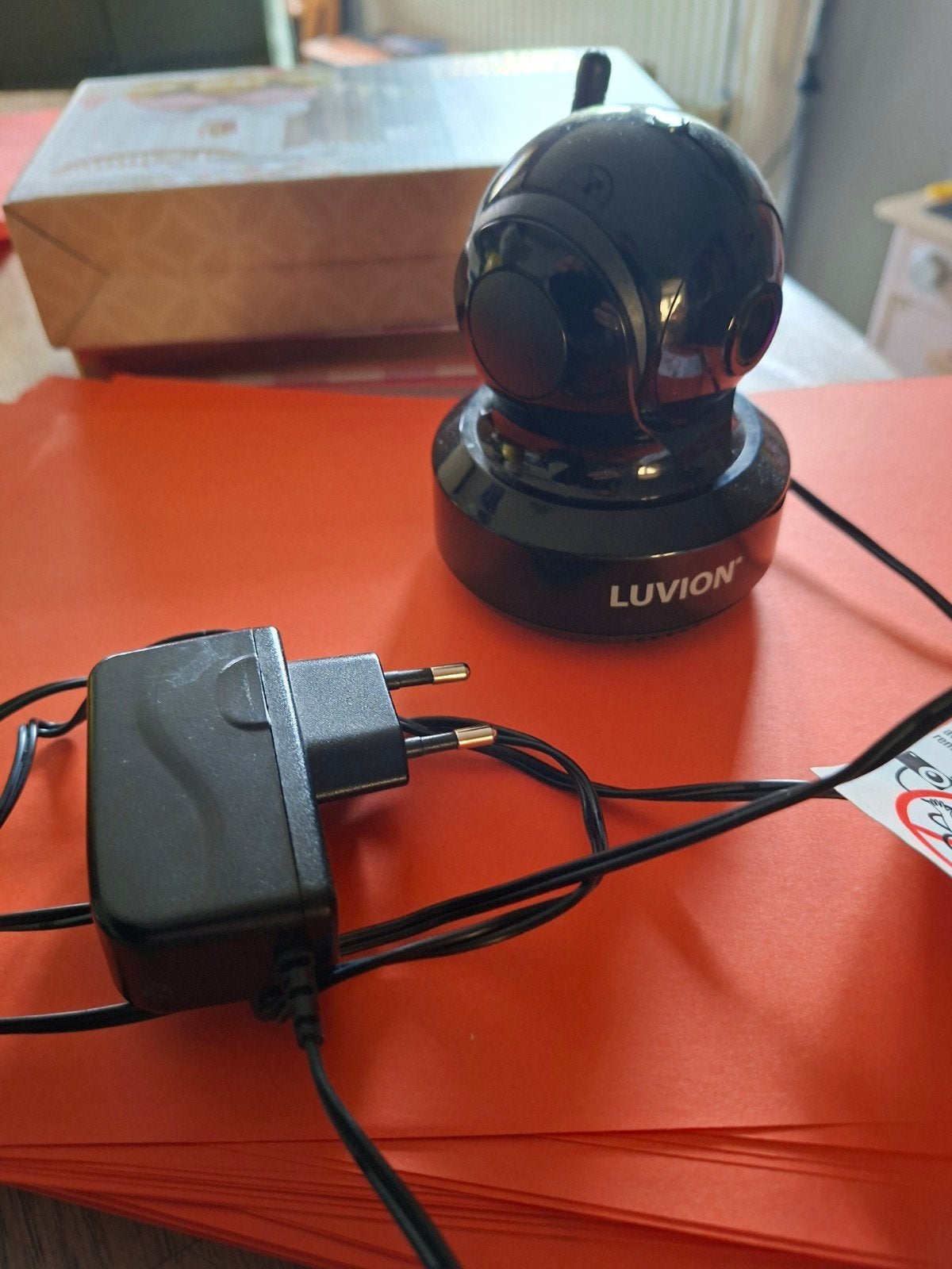 Luvion baby camera - perfect voor de kinderkamer, Kinderen en Baby's, Babyfoons, Ophalen of Verzenden, Gebruikt, 100 tot 250 meter